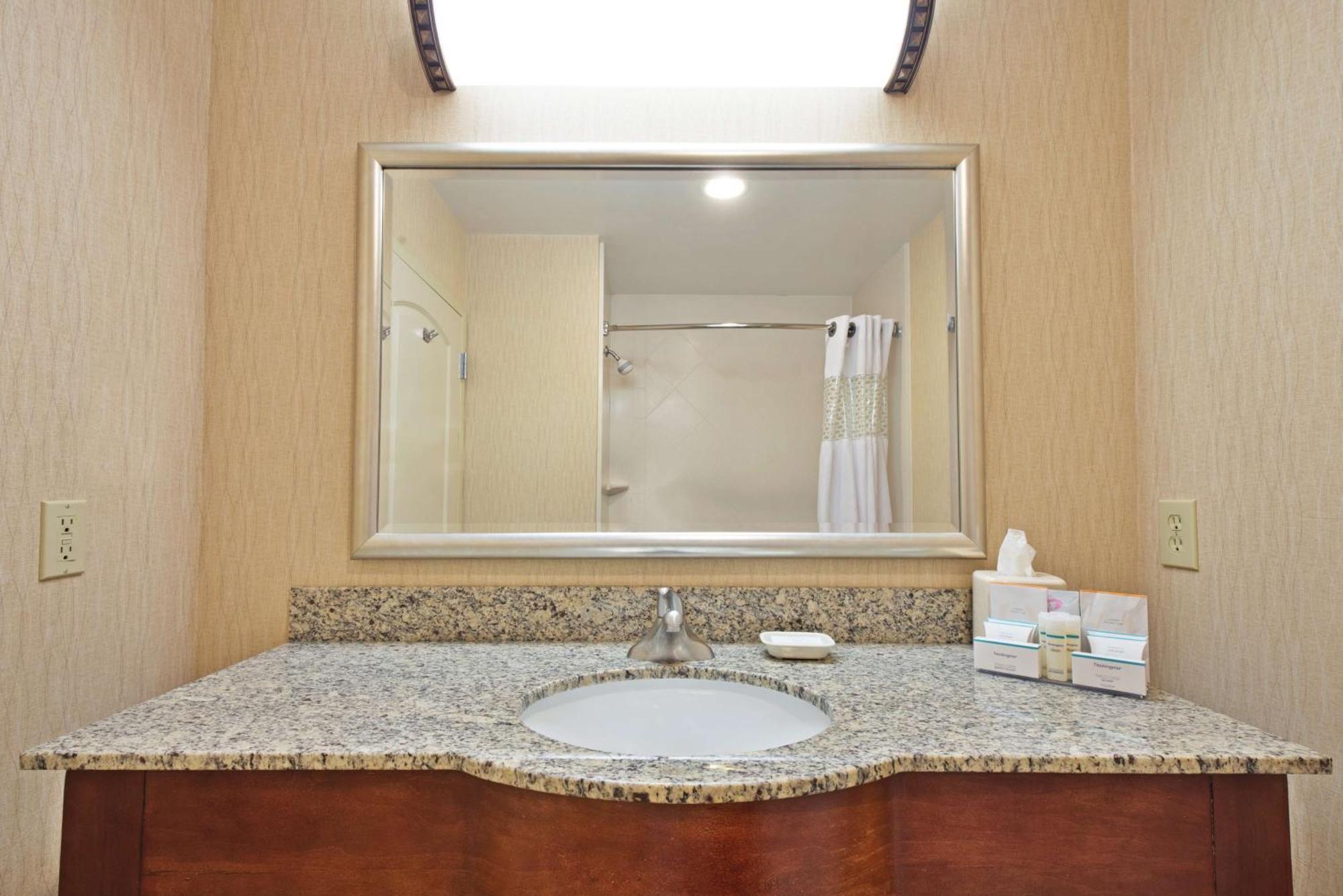 Hampton Inn Gainesville-Haymarket Ngoại thất bức ảnh